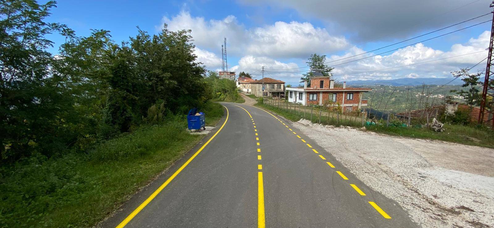 GÜVENLİ TRAFİK İÇİN ÇİZGİ VE TABELALAR YENİLENİYOR